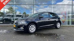 Zwart Gebruikt 2017 VW Polo Comfortline Hatchback | € 8.750 (Eerlijke prijs)