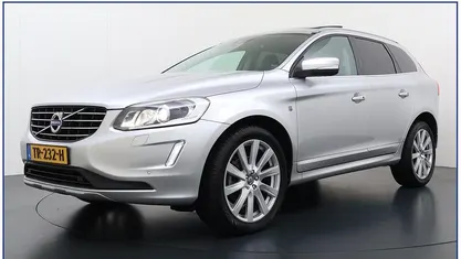 Grijs Gebruikt 2015 Volvo XC60 Ocean Race SUV | € 22.850 (Eerlijke prijs)