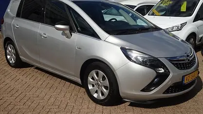 Zilver Gebruikt 2016 Opel Zafira Tourer MPV | € 7.250 (Goede deal)