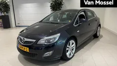 Zwart Gebruikt 2011 Opel Astra Sport Hatchback | € 5.900 (Eerlijke prijs)