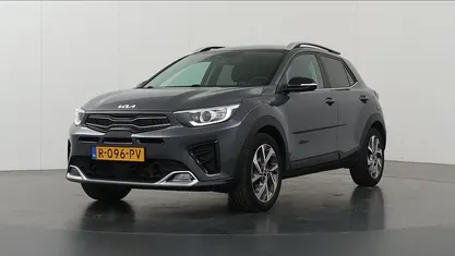 Grijs Occasion 2022 Kia Stonic GT-Line SUV | € 22.435 (Eerlijke prijs)