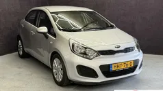 Grijs Gebruikt 2014 Kia Rio Comfort Hatchback | € 6.995 (Goede deal)