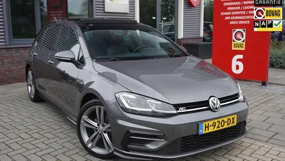 Gebruikt 2020 VW Golf VII Highline Hatchback | € 17.990 (Eerlijke prijs)