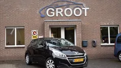 Zwart Gebruikt 2016 Peugeot 208 Hatchback | € 6.950 (Eerlijke prijs)