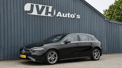 Zwart Gebruikt 2024 Mercedes A200 AMG line Hatchback | € 34.750 (Eerlijke prijs)