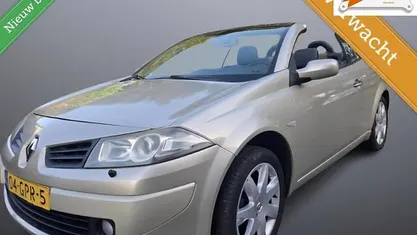 Beige Gebruikt 2008 Renault Mégane Cabriolet Cabriolet | € 2.345 (Eerlijke prijs)
