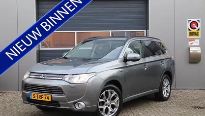 Grijs Gebruikt 2014 Mitsubishi Outlander P-HEV Instyle SUV | € 15.995 (Eerlijke prijs)