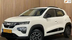 Gebruikt 2023 Dacia Spring Essentiel Hatchback | € 12.250 (Eerlijke prijs)