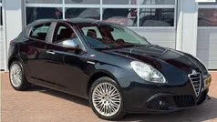 Zwart Gebruikt 2011 Alfa Romeo Giulietta Progression Hatchback | € 6.450 (Goede deal)
