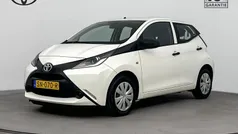 Wit Gebruikt 2018 Toyota Aygo Hatchback | € 9.195 (Eerlijke prijs)