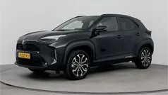 Zwart Gebruikt 2024 Toyota Yaris Cross SUV | € 29.395 (Eerlijke prijs)