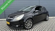 Gebruikt 2011 Opel Corsa Edition Hatchback | € 4.430 (Eerlijke prijs)