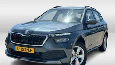 Grijs, metallic lak Gebruikt 2021 Skoda Kamiq Ambition SUV | € 18.950 (Eerlijke prijs)