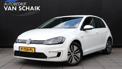 Wit Occasion 2017 VW e-Golf Hatchback | € 9.999 (Super prijs)