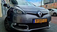 Grijs, metallic lak Gebruikt 2014 Renault Grand Scénic III Bose Edition MPV | € 2.895 (Super prijs)