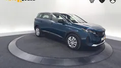 Blauw, metallic lak Gebruikt 2023 Peugeot 5008 Active MPV | € 28.900 (Eerlijke prijs)