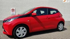 Gebruikt 2018 Toyota Aygo X-play Hatchback | € 9.995 (Eerlijke prijs)