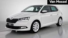 Wit Gebruikt 2021 Skoda Fabia Clever Hatchback | € 13.944 (Eerlijke prijs)