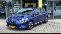 Ironblauw rqh Gebruikt 2023 Renault Clio V Evolution Hatchback | € 14.445 (Goede deal)