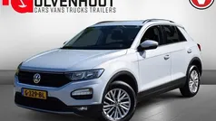 Wit Gebruikt 2019 VW T-Roc Style SUV | € 17.635 (Eerlijke prijs)