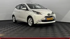 Gebruikt 2015 Toyota Aygo X-pure Hatchback | € 6.950 (Eerlijke prijs)