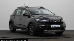 Noir nacre Nieuw 2024 Dacia Sandero Expression Hatchback | € 23.845 (Eerlijke prijs)
