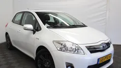 Wit Gebruikt 2011 Toyota Auris Hybrid Executive Hatchback | € 6.900 (Eerlijke prijs)