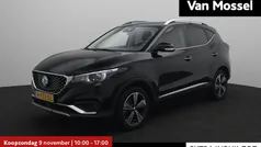 Zwart Gebruikt 2019 MG ZS Luxury Sedan | € 13.495 (Eerlijke prijs)