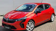 Rood Gebruikt 2023 Renault Clio V Evolution Hatchback | € 21.695 (Eerlijke prijs)