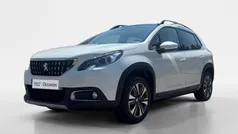 Wit Gebruikt 2018 Peugeot 2008 Allure SUV | € 12.945 (Eerlijke prijs)