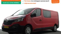 Rood Gebruikt 2015 Renault Trafic Komfort Van | € 12.900 (Eerlijke prijs)