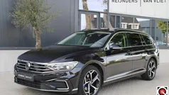 Zwart Gebruikt 2021 VW Passat Business Stationwagen | € 24.890 (Eerlijke prijs)