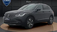 Grijs Gebruikt 2022 VW Tiguan Elegance SUV | € 33.950 (Eerlijke prijs)