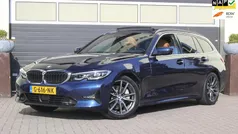 Blauw Gebruikt 2019 BMW 330 Executive Stationwagen | € 25.900 (Eerlijke prijs)