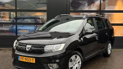 Zwart (metallic) Occasion 2017 Dacia Logan MCV MPV | € 9.999 (Eerlijke prijs)