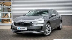 Grijs Nieuw 2025 Skoda Superb First Edition Hatchback | € 42.945 (Eerlijke prijs)