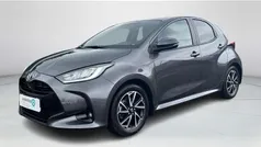 Grijs Gebruikt 2021 Toyota Yaris Hybrid Hatchback | € 21.440 (Eerlijke prijs)