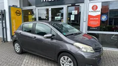 Grijs Gebruikt 2011 Toyota Yaris Hatchback | € 6.250 (Eerlijke prijs)