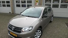 Bruin Gebruikt 2013 Dacia Sandero Ambiance Hatchback | € 6.950 (Eerlijke prijs)