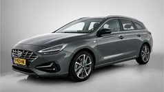 Gebruikt 2023 Hyundai i30 Premium Stationwagen | € 24.950 (Eerlijke prijs)
