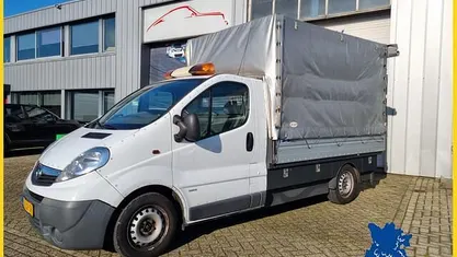 Gebruikt 2011 Opel Vivaro MPV | € 5.950 (Eerlijke prijs)