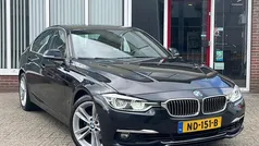 Zwart Gebruikt 2016 BMW 330 Executive Sedan | € 12.450 (Eerlijke prijs)