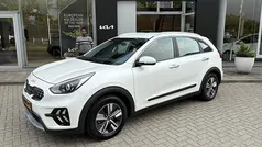 Wit Gebruikt 2021 Kia Niro SUV | € 25.945 (Eerlijke prijs)