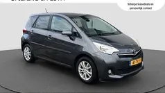 Grijs Gebruikt 2012 Toyota Verso-S MPV | € 7.940 (Eerlijke prijs)