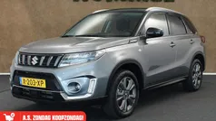 Grijs Gebruikt 2023 Suzuki Vitara SUV | € 24.645 (Eerlijke prijs)