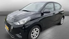 Zwart Gebruikt 2022 Hyundai i10 Comfort Hatchback | € 14.800 (Eerlijke prijs)