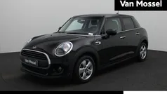 Gebruikt 2021 Mini ONE Hatchback | € 19.900 (Eerlijke prijs)