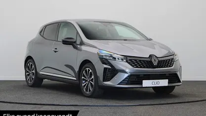 Occasion 2025 Renault Clio V Techno Hatchback | € 25.440 (Eerlijke prijs)