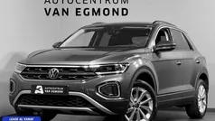 Grijs Gebruikt 2024 VW T-Roc Business SUV | € 31.999 (Eerlijke prijs)