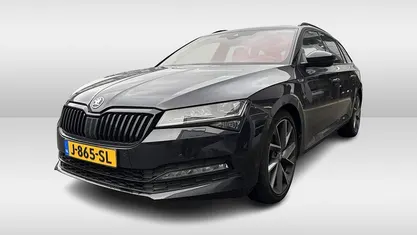 Gebruikt 2020 Skoda Superb SportLine Stationwagen | € 26.950 (Eerlijke prijs)